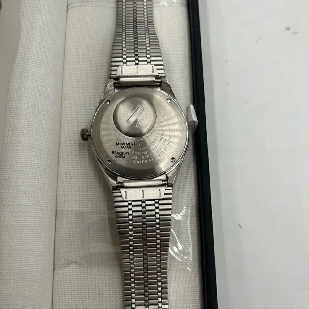 Men’s Timex Q re-issue stainless steel quartz watch 38MM
